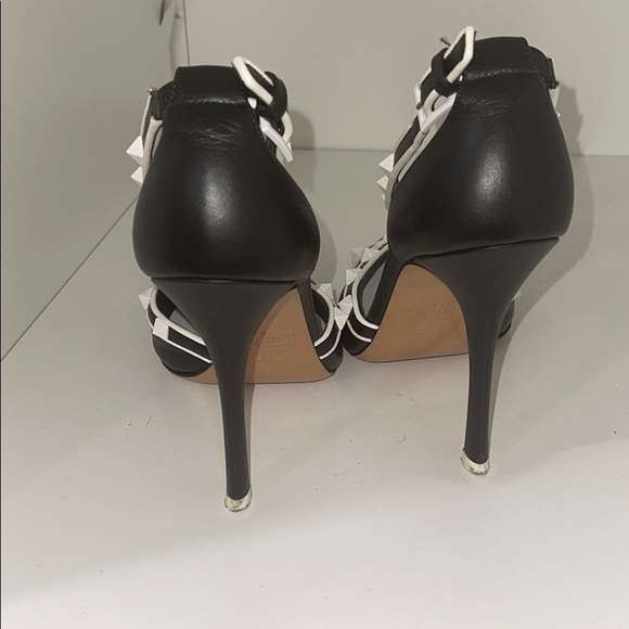 Valentino heels 38 1/2 - Picture 5 of 5